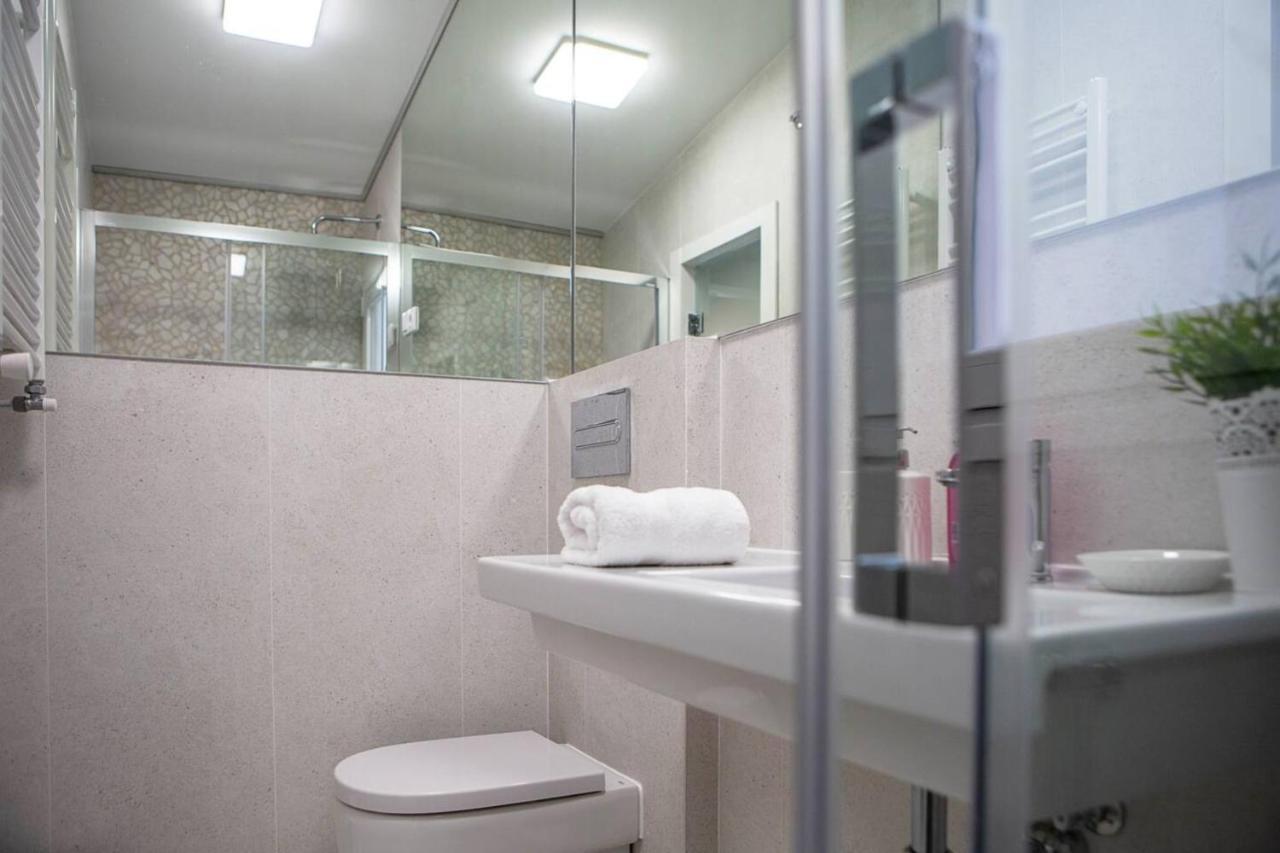 Cozy 2Bed2Bath&Patio W Bedbath In Mdrd'S Center Lejlighed Madrid Eksteriør billede