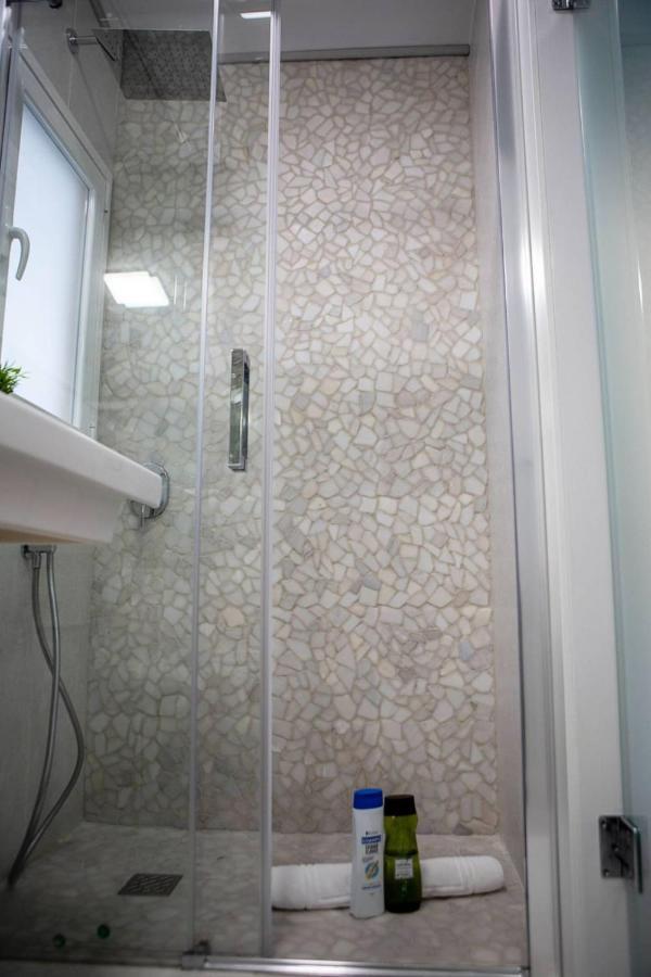 Cozy 2Bed2Bath&Patio W Bedbath In Mdrd'S Center Lejlighed Madrid Eksteriør billede